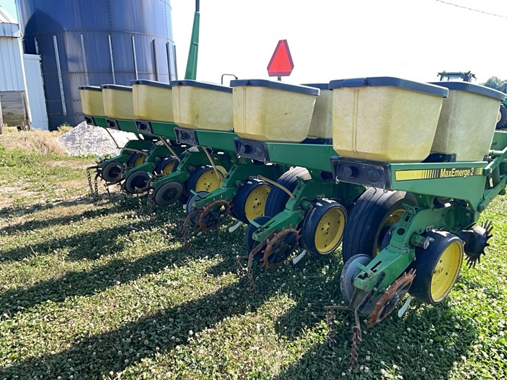 john-deere-7200-image-3