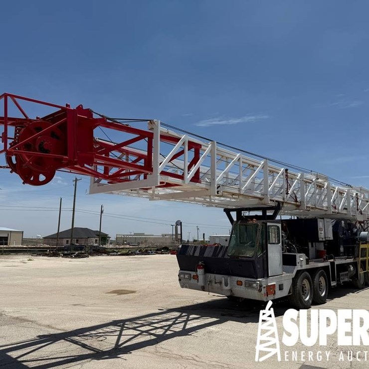 (5-173) 2008 EAGLE 600 D/D Back-In Well Service Ri