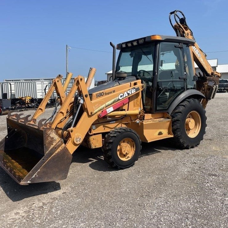 2003 CASE 580