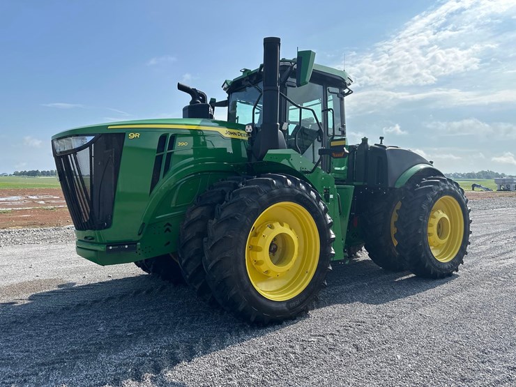 2022-john-deere-9r-390-image-1