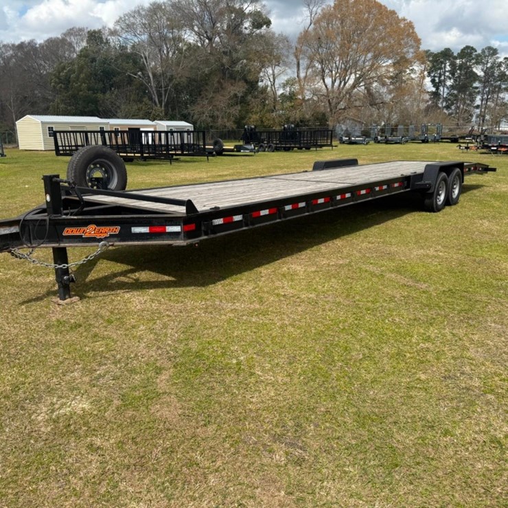 2022 Down2Earth 82in x 36ft Two-Car Hauler