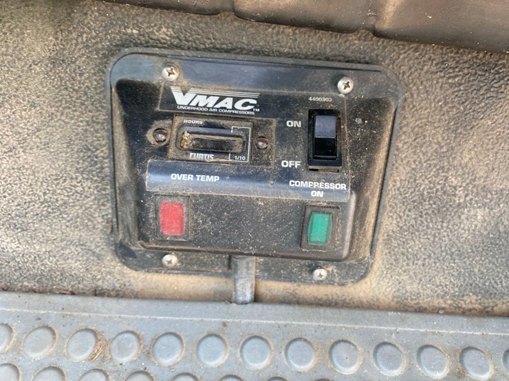 2003-ford-f550-image-31
