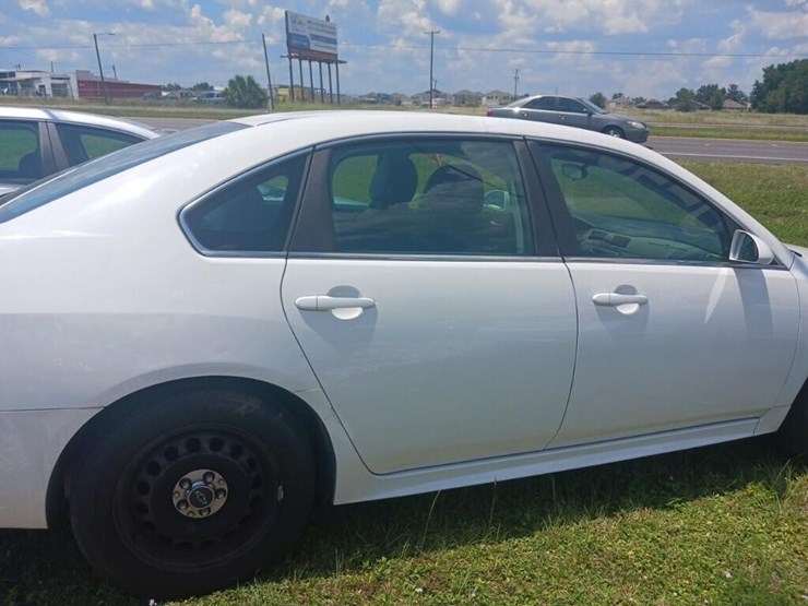 2013-chevrolet-impala-police-image-5