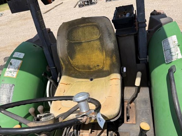 john-deere-5205-image-10