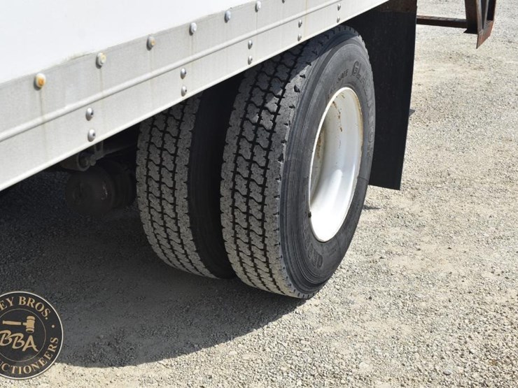 2006-international-durastar-4300-image-24