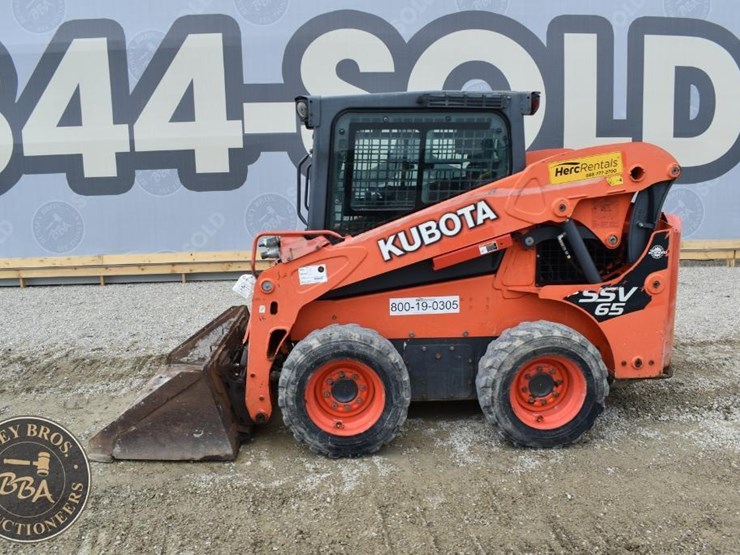 2017-kubota-ssv65-image-6