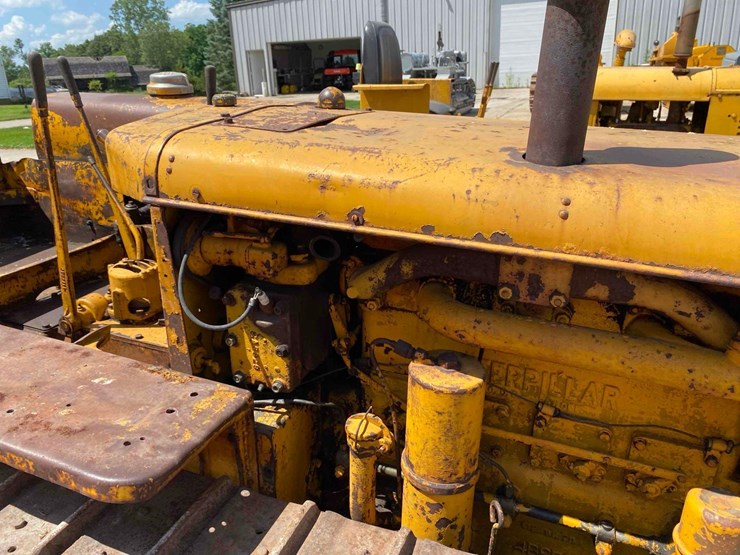 caterpillar-d2-ag-crawler-tractor-image-15