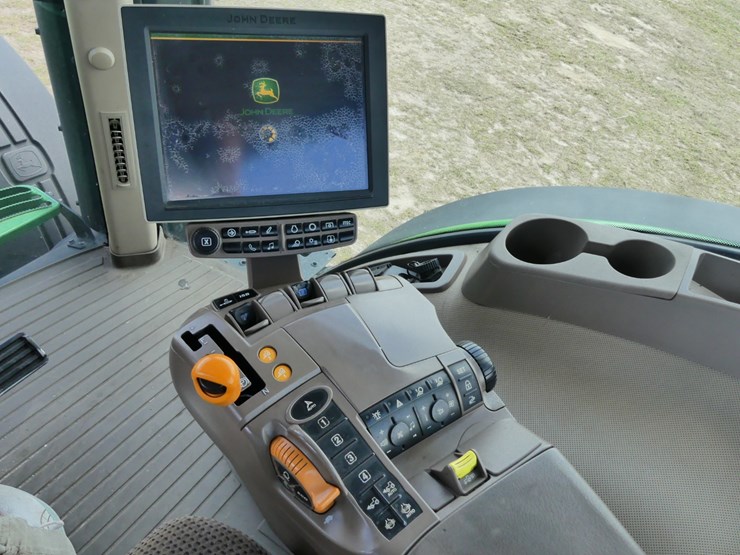 2020-john-deere-7230r-image-15