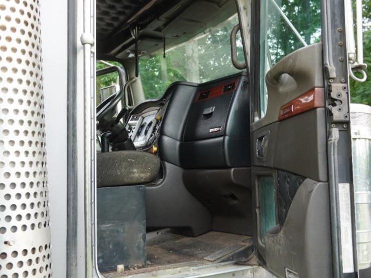 2007-kenworth-t800-image-93
