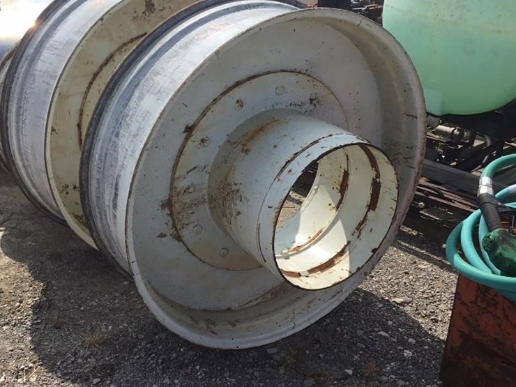 4-rims-for-floater-truck-image-3