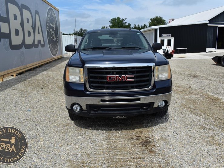 2007-chevrolet-2500hd-image-8