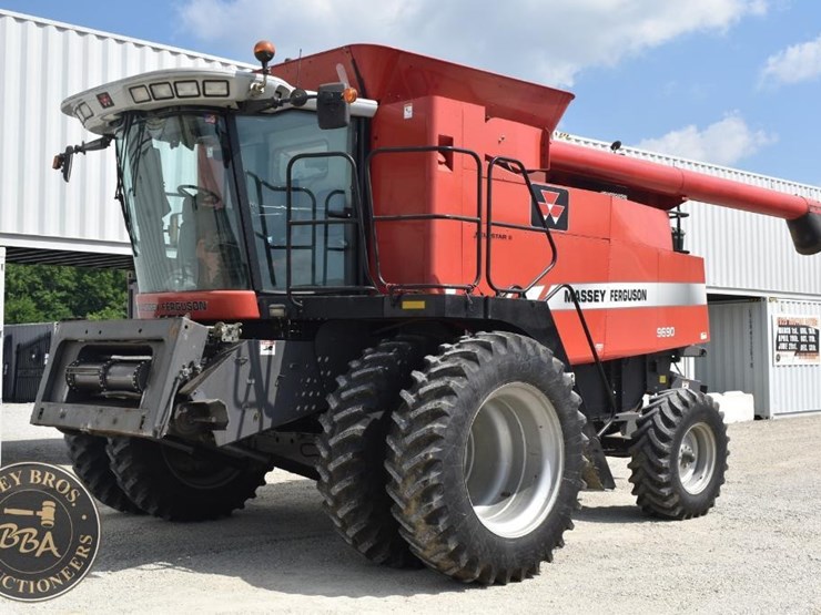 2007-massey-ferguson-9690-image-1
