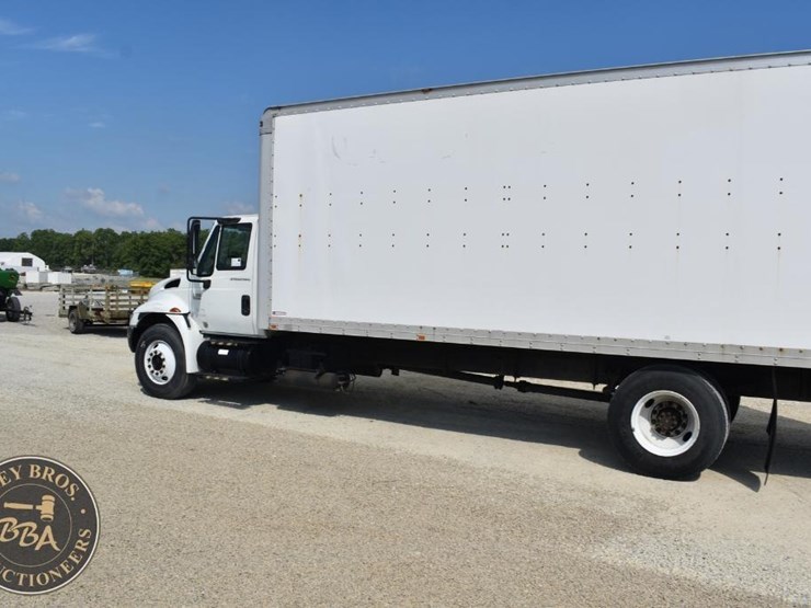 2006-international-durastar-4300-image-7
