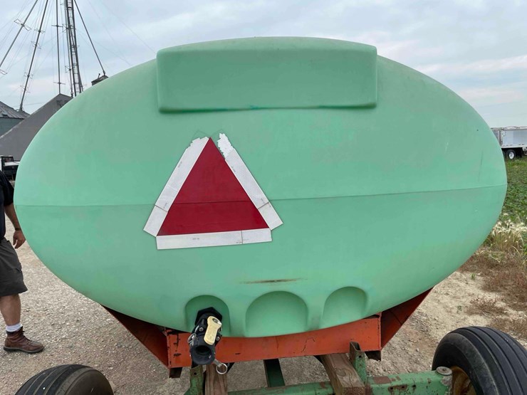 1000-gallon-poly-tank-w/-metal-cradle-image-2
