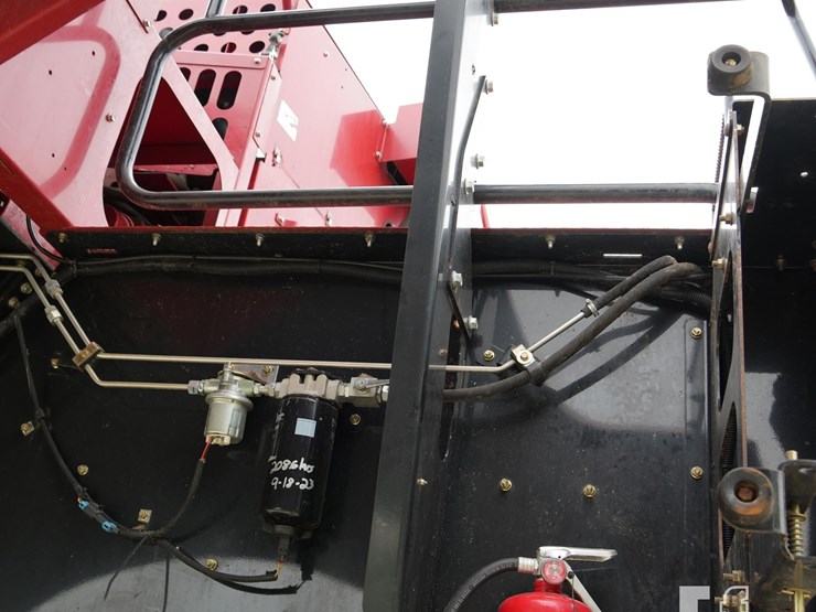 2012-case-ih-5088-image-29