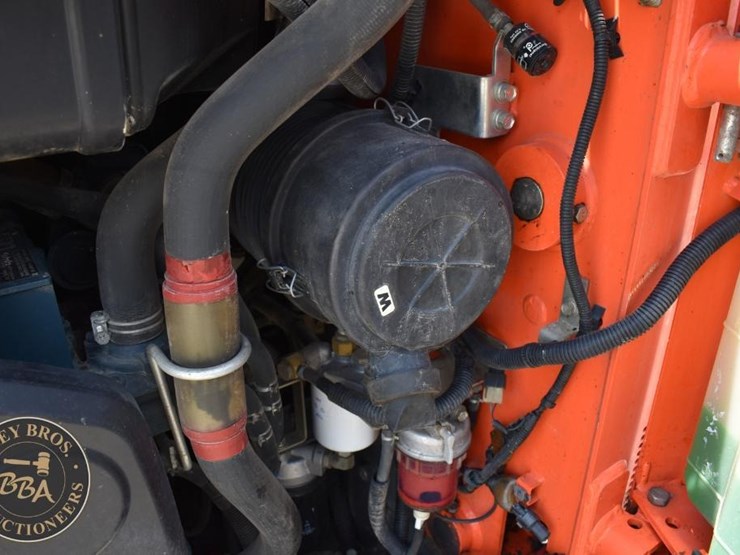 2017-kubota-ssv65-image-30