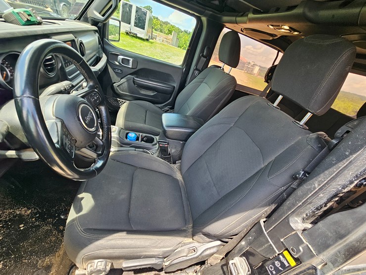 2021-jeep-wrangler-image-39