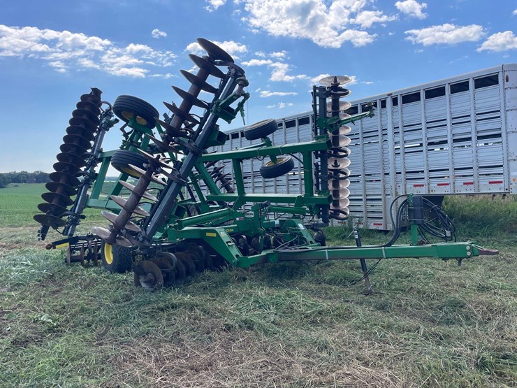 john-deere-637-image-2