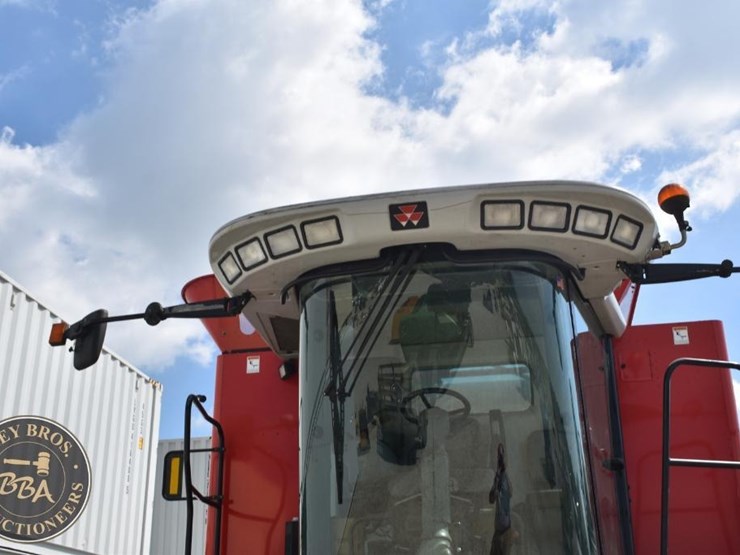 2007-massey-ferguson-9690-image-33