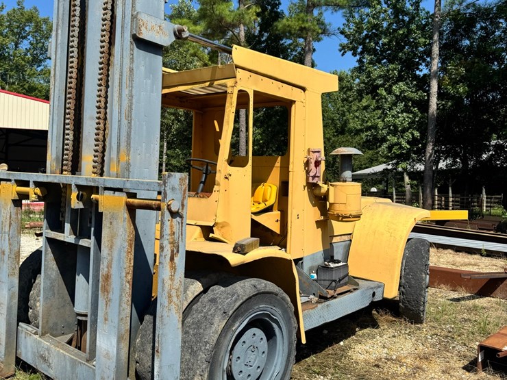 hyster-large-lift-image-5