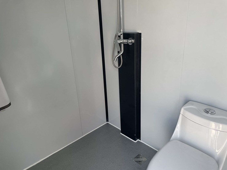 portable-washroom-image-4