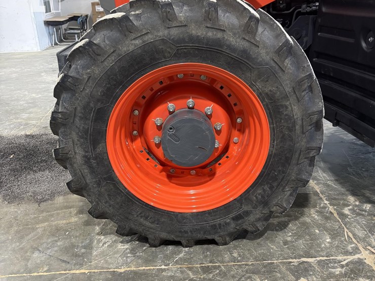 kubota-m7-132-image-14