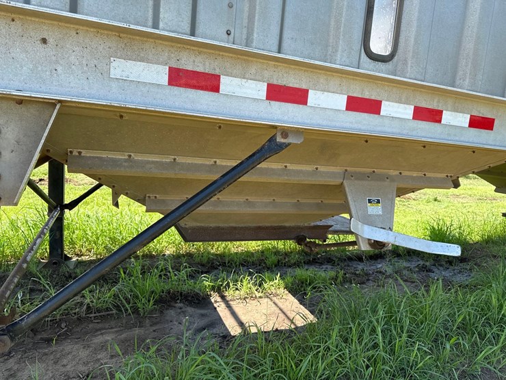 2009-dakota-aluminum-40ft-grain-trailer-image-14