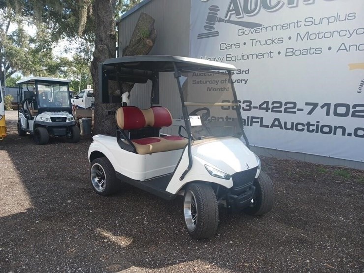 2022-breeze-golfcart-image-2