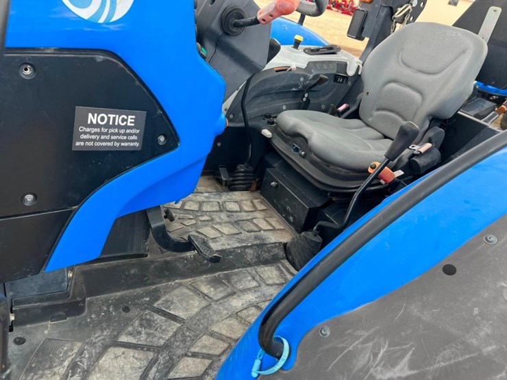 2019-new-holland-workmaster-95-image-31