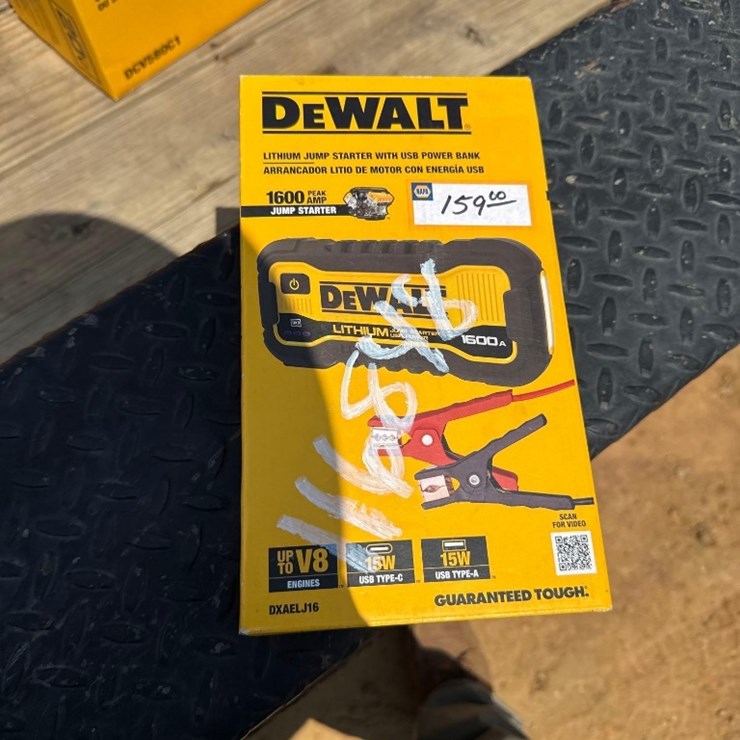 2146 - DEWALT 1600 AMP JUMP BOX