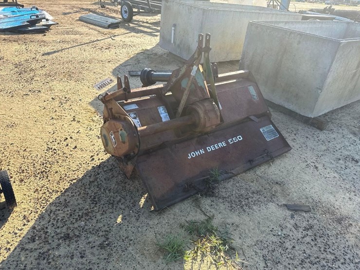 john-deere-550-image-3