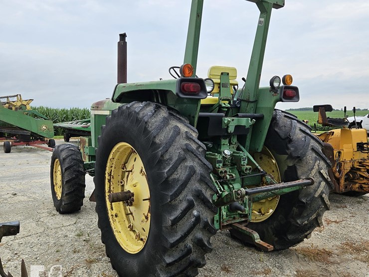 john-deere-4430-image-10