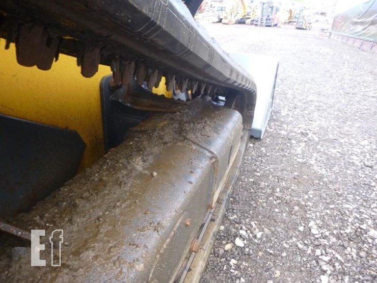 2022-deere-325g-image-30