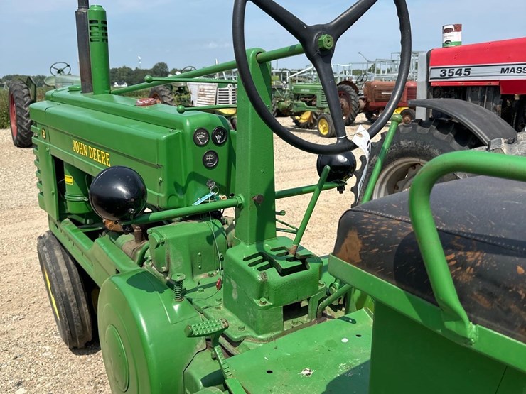 john-deere-b-image-10