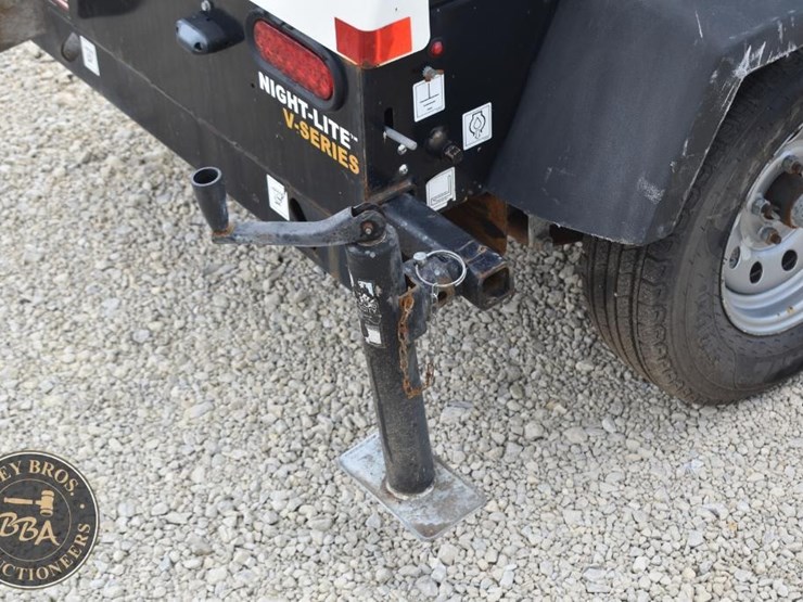 2019-allmand-bros-night-lite-v-series-image-24