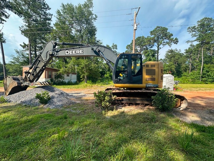 2018-deere-245g-lc-image-5