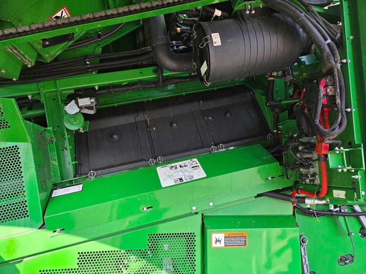 2015-john-deere-s680-image-46