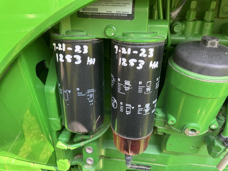 2014-john-deere-8270r-image-10