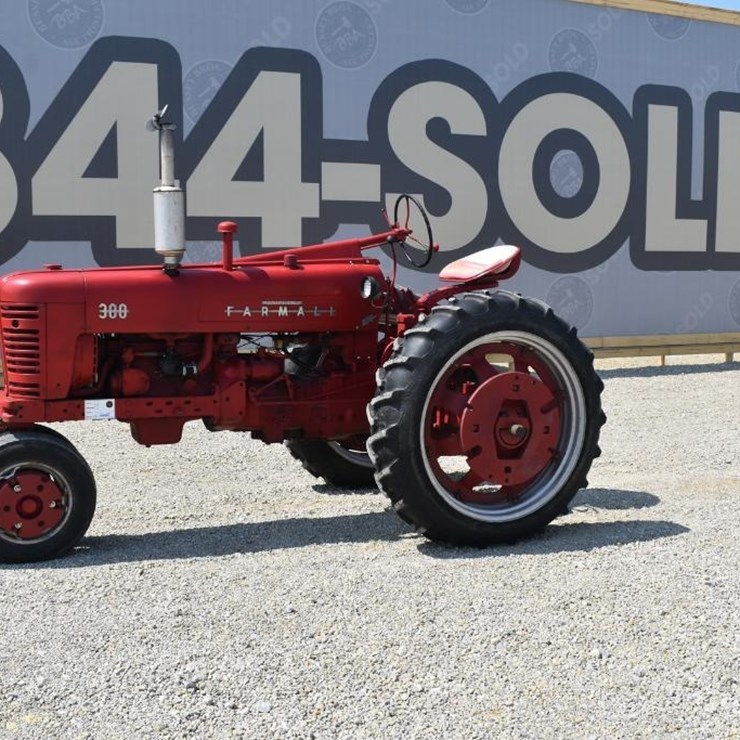 INTERNATIONAL 300