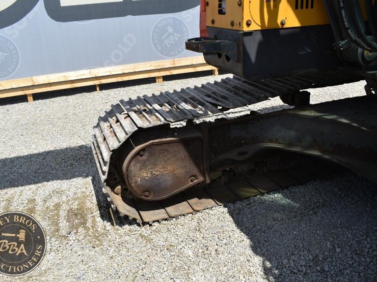 2018-volvo-ecr235el-image-42