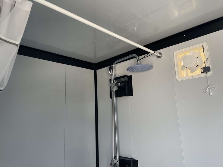 portable-washroom-image-4