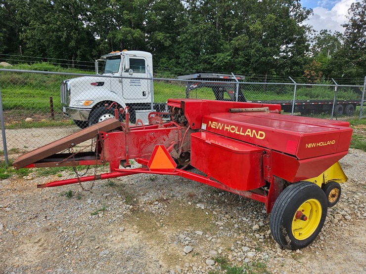 new-holland-310-image-8