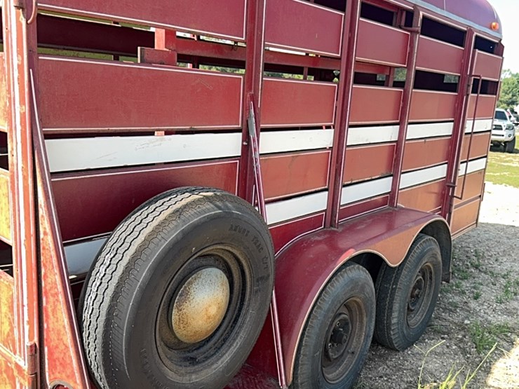 16-foot-stock-trailer-image-4