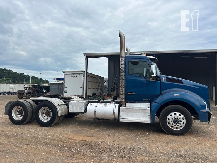 2015-kenworth-t880-image-3