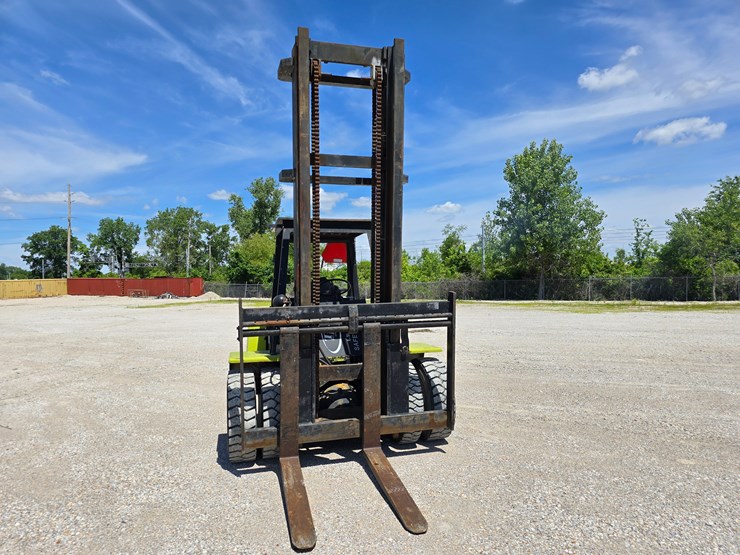 #16610-•-clark-c500y165d-diesel-forklift-image-38