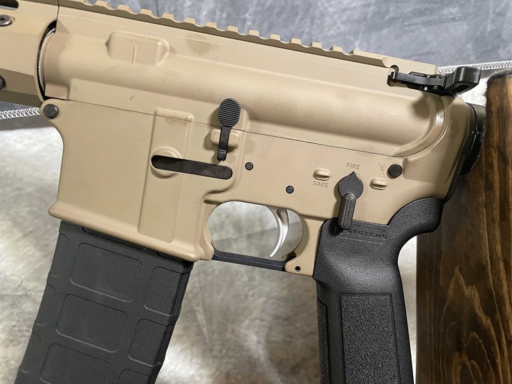 #4459-•-watchtower-firearms-15m-5.56-nato-semi-auto-rifle,-sn:-t15mwt300496-image-25