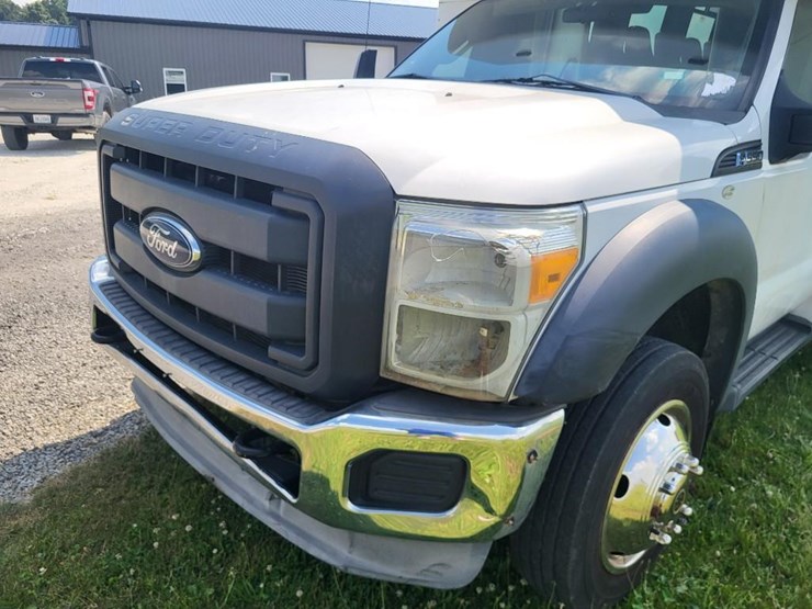 2012-ford-f550-xl-image-52