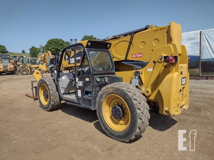 2019-caterpillar-tl1055d-image-30
