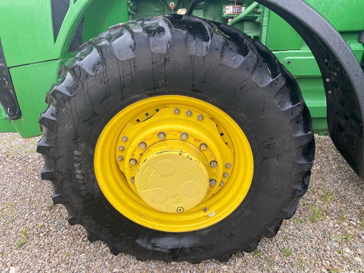 2016-john-deere-8245r-image-42