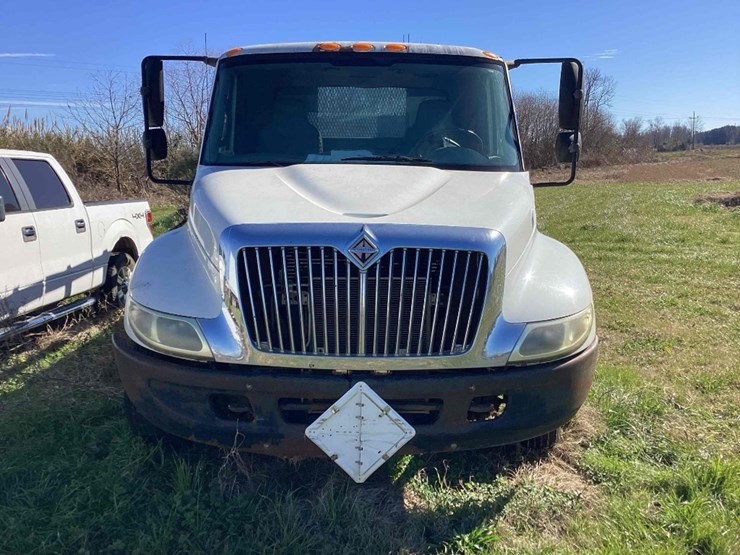 2003-international-durastar-4300-image-1